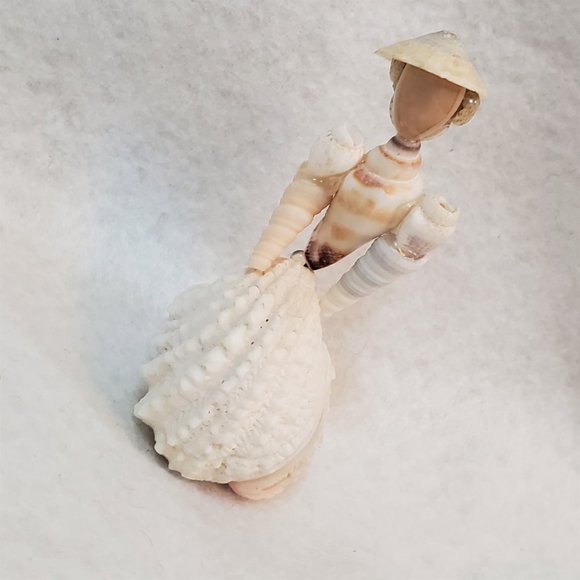 Mini Shell Lady - Shellbelina - Picture 3 of 5